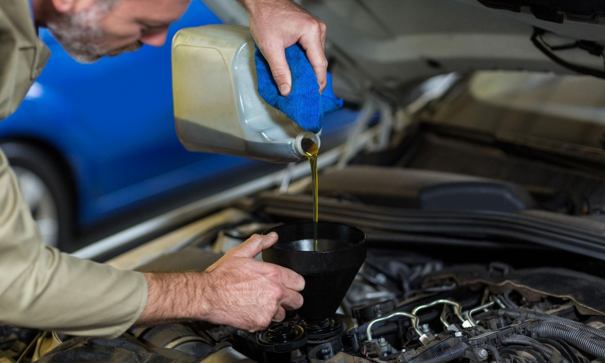 Changing Car Engine Oil