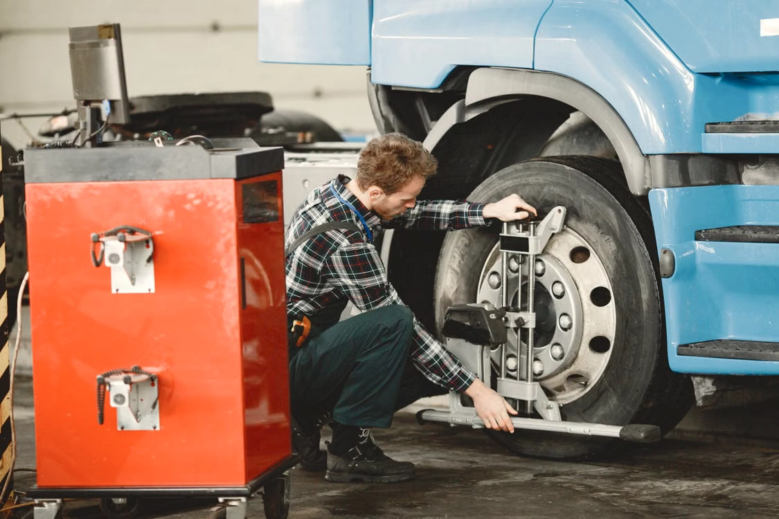 Wheel Alignment vs Wheel Balancing